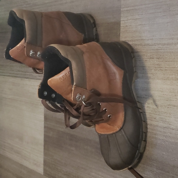 Sperry boots - Picture 2 of 7